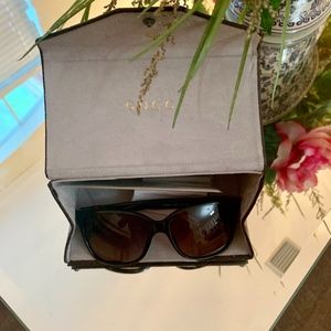 Beautiful Gucci Sunglasses. GG 3645/S